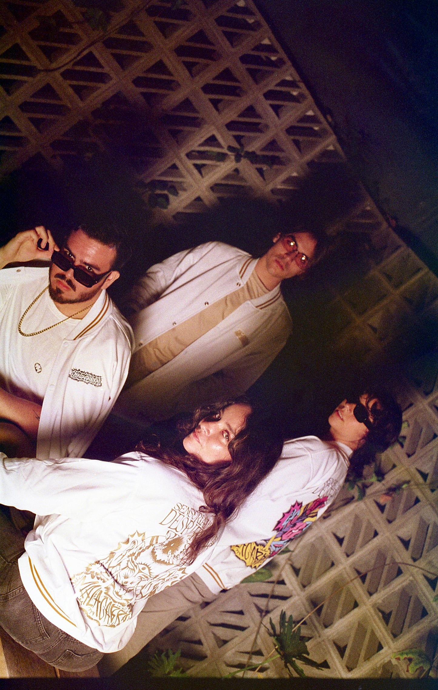 College Jacket/ Colección "Sensorialmente Despiertos", Dorada