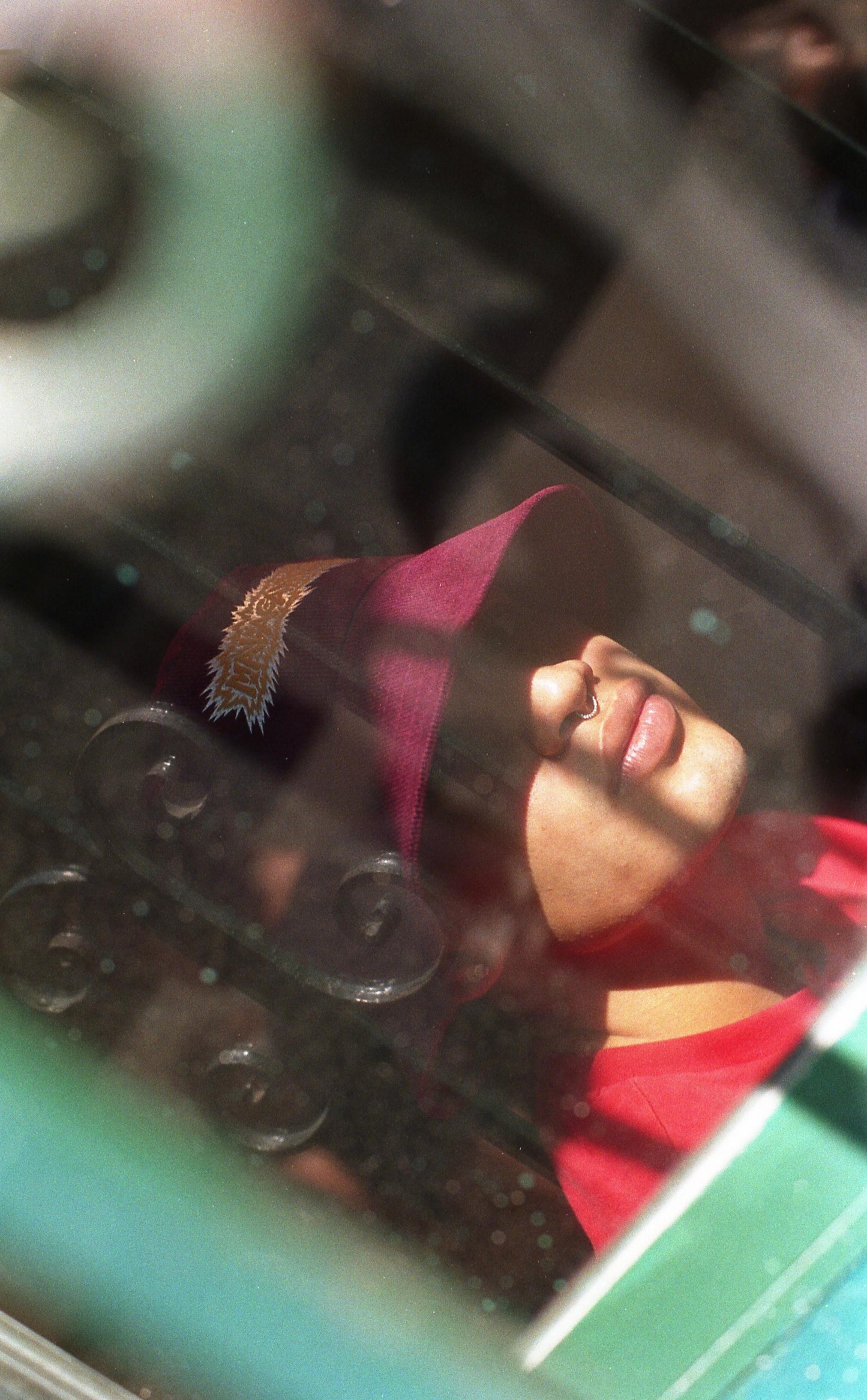 Bucket Hat Red Honey "Sensorialmente Despiertos"