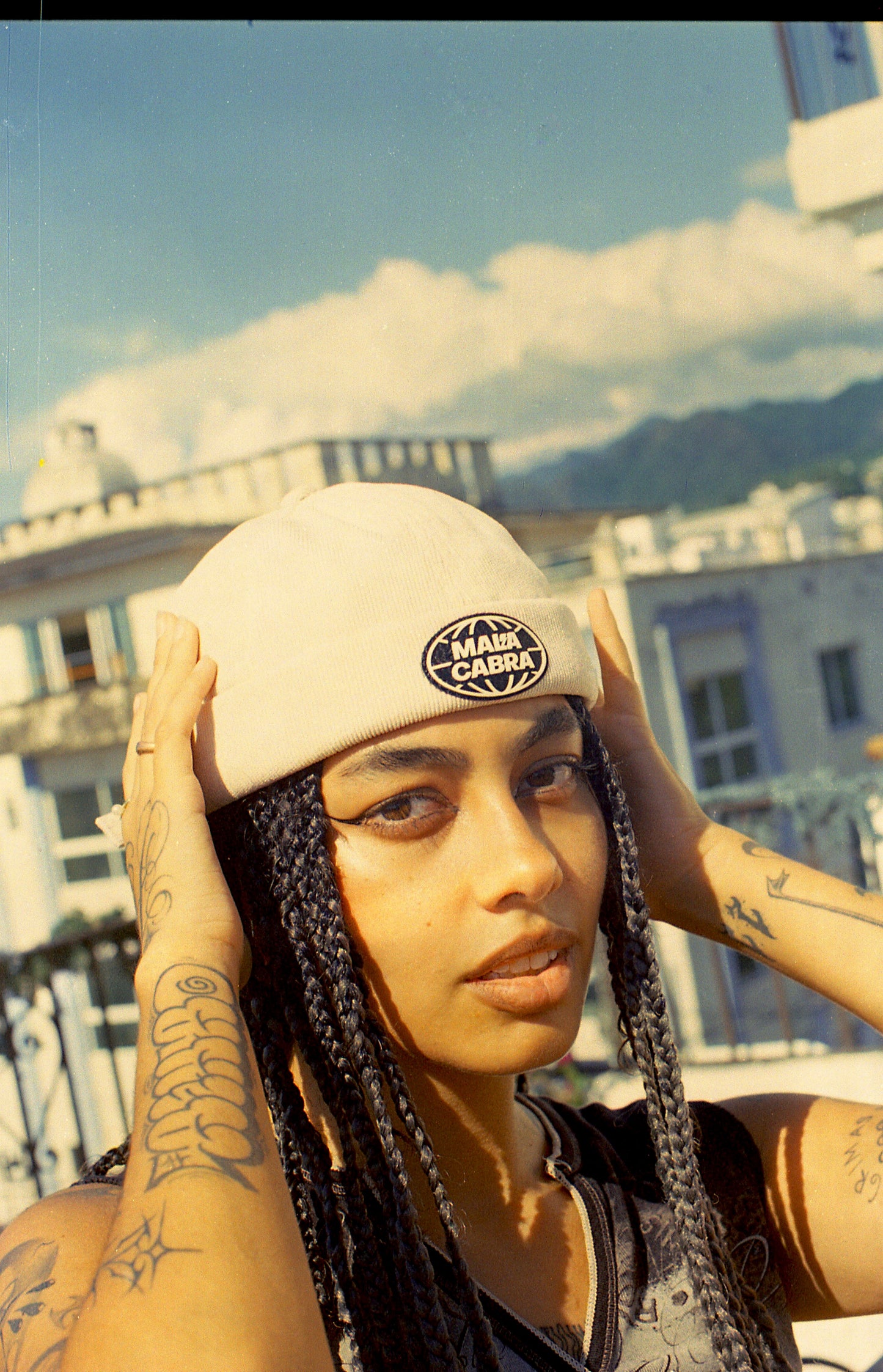 Mala Cabra World Wide Skull Cap, Beige