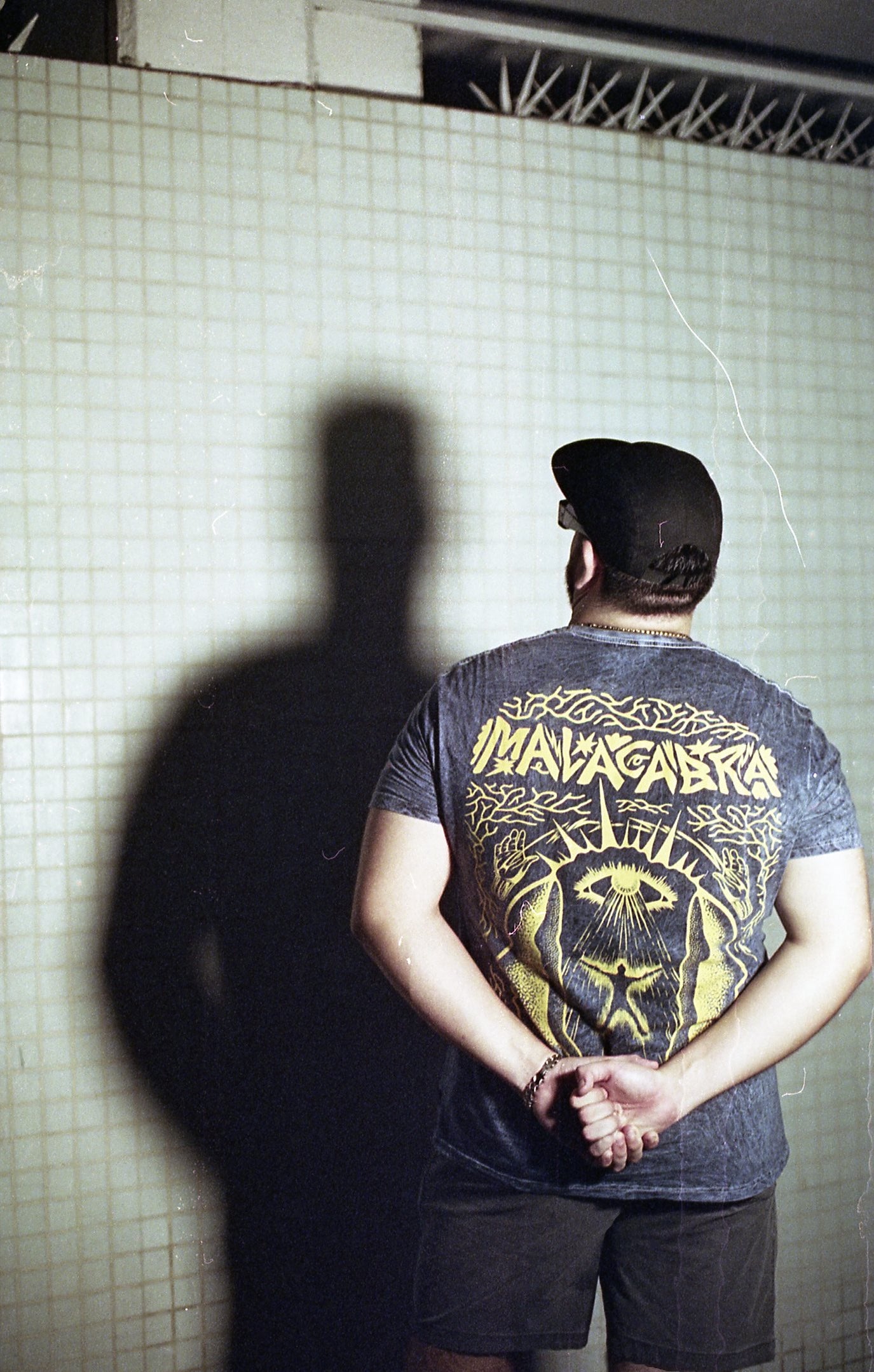 Playera Acid Wash "Sensorialmente Despiertos"/ Azul Marino