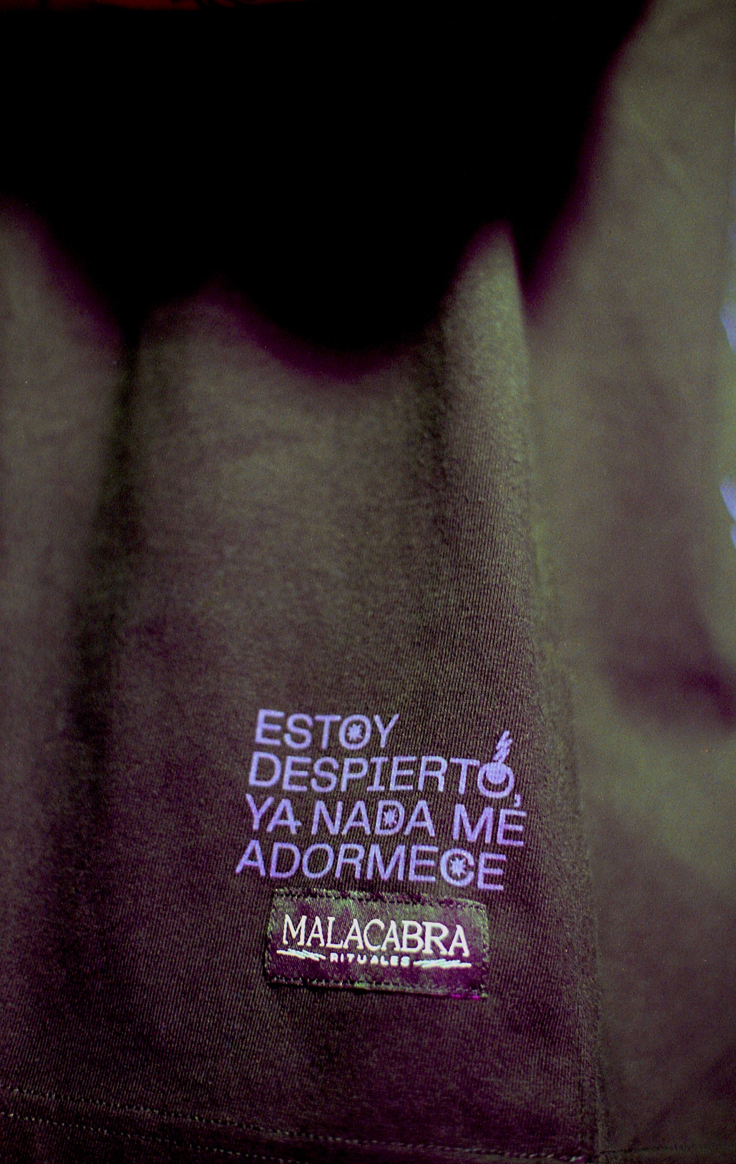 Black Oversize "Estoy Despierto, ya nada me adormece"