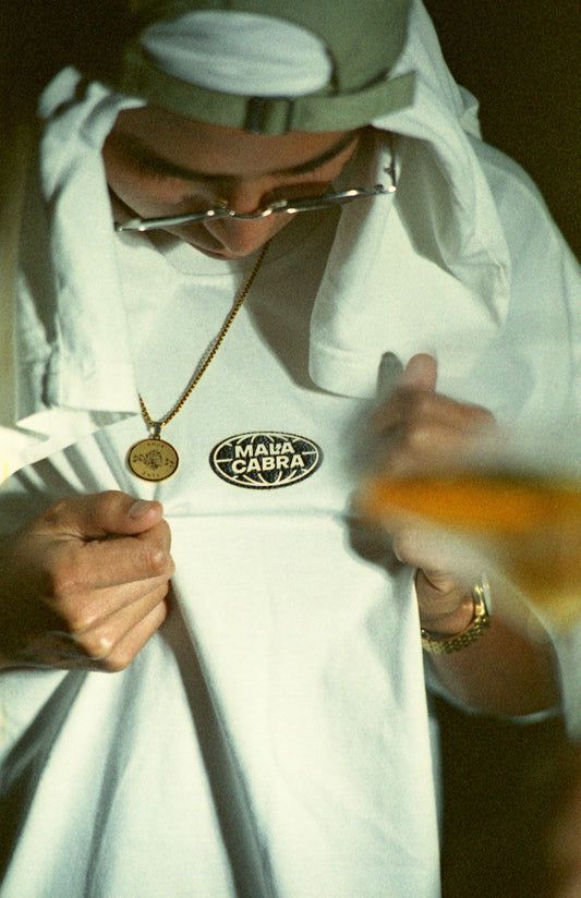 Off White Oversize "Mala Cabra World Wide"