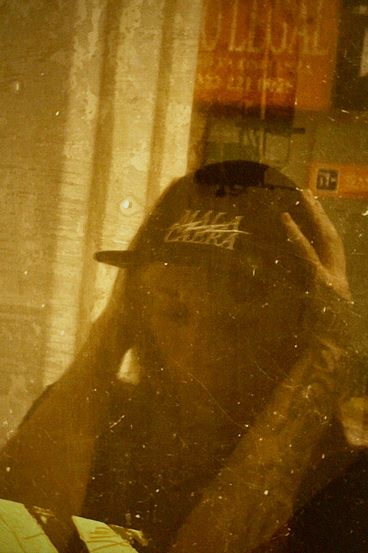 Five Panels Caps/ Mala Cabra Logo, Negra